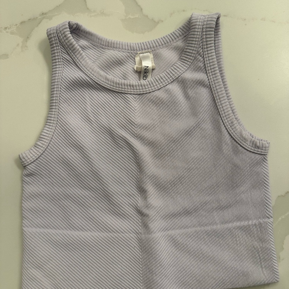 Nikibiki Ribbed, Cropped Tank Top - Light lavender purple